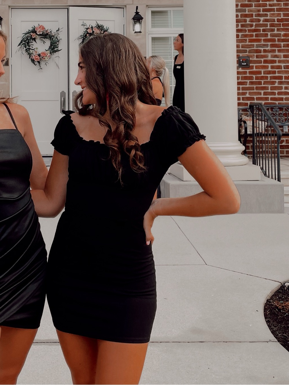 Kendall & Kylie Black Puff-Sleeve Scoop Mini Dress